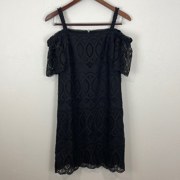 WHITE House Black Market OTS Lace Shift Dress - Picture 2 of 12